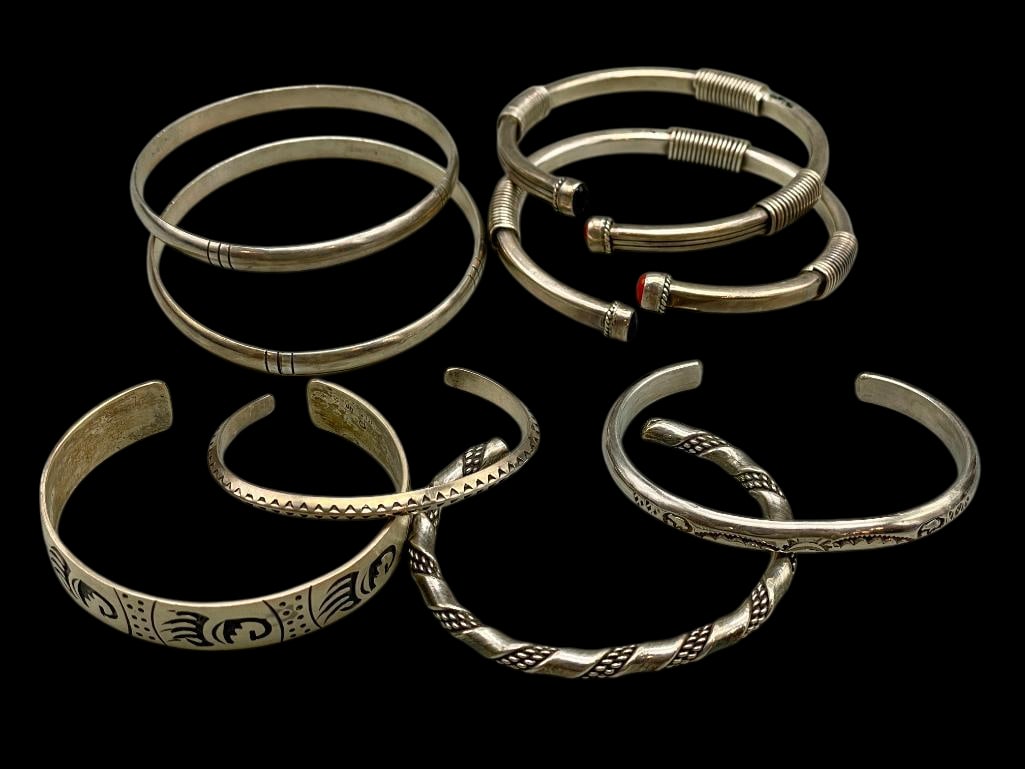 Eight Sterling Silver Bracelets (1 of 16)