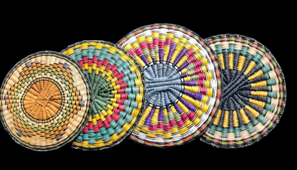 Group Of Four Hopi Wicker Plaque Baskets (1 of 10)