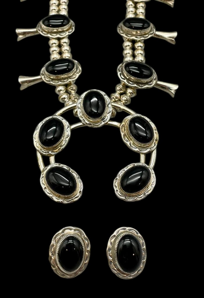 Onyx And Sterling Silver Squash Blossom Necklace With Earrings: Presented here for your consideration is an onyx and sterling silver squash blossom necklace with earrings. The two wire naja features five onyx cabochons set in sawtooth silver bezels accented with h