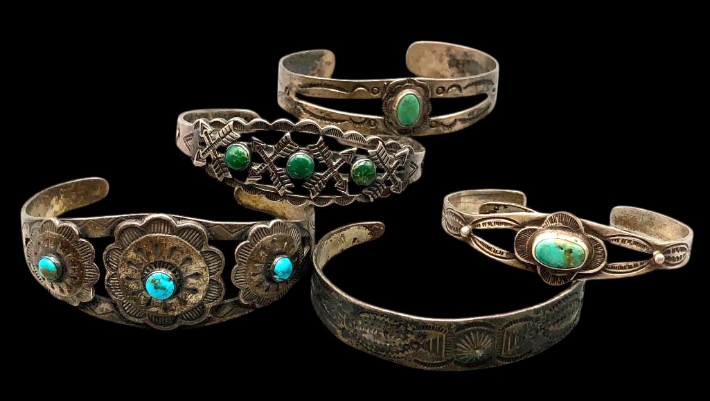 Group Of Five Vintage Fred Harvey Era Bracelets (1 of 12)