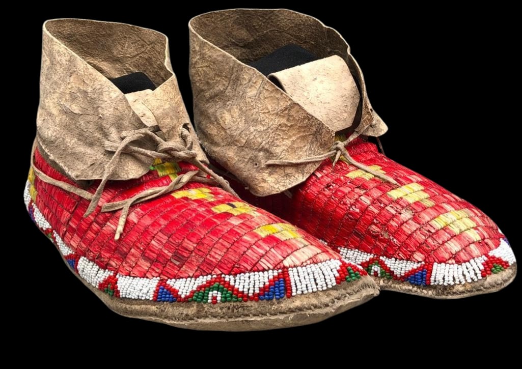 Sioux Quilled And Beaded Moccasins Circa Late 1800s: Offered here for your consideration is a pair of Sioux quilled and beaded moccasins from circa late 1800s. These moccasins feature quill work and bead work done in colors of red, yellow, green and oth