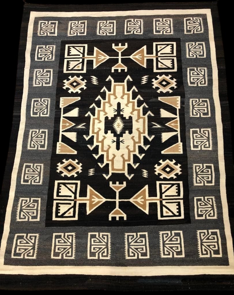 Extremely Fine All Natural Two Grey Hills Rug Featured In The Master Weavers Book: For your consideration is an extremely fine and all natural Two Grey Hills rug featured in "The Master Weavers" Book by Mark Winter. This is a very high quality weaving. Based on the documenta