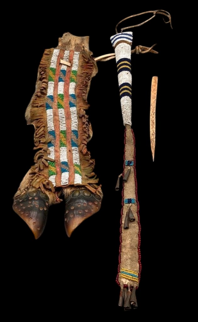 Late 1800s Cheyenne Beaded Awl Case And Hair Drop With Historical Provenance: Offered here for your consideration is a late 1800s Cheyenne beaded awl case and hair drop with historical provenance. The hair drop and awl feature fine beadwork done in colors of green, white, yello