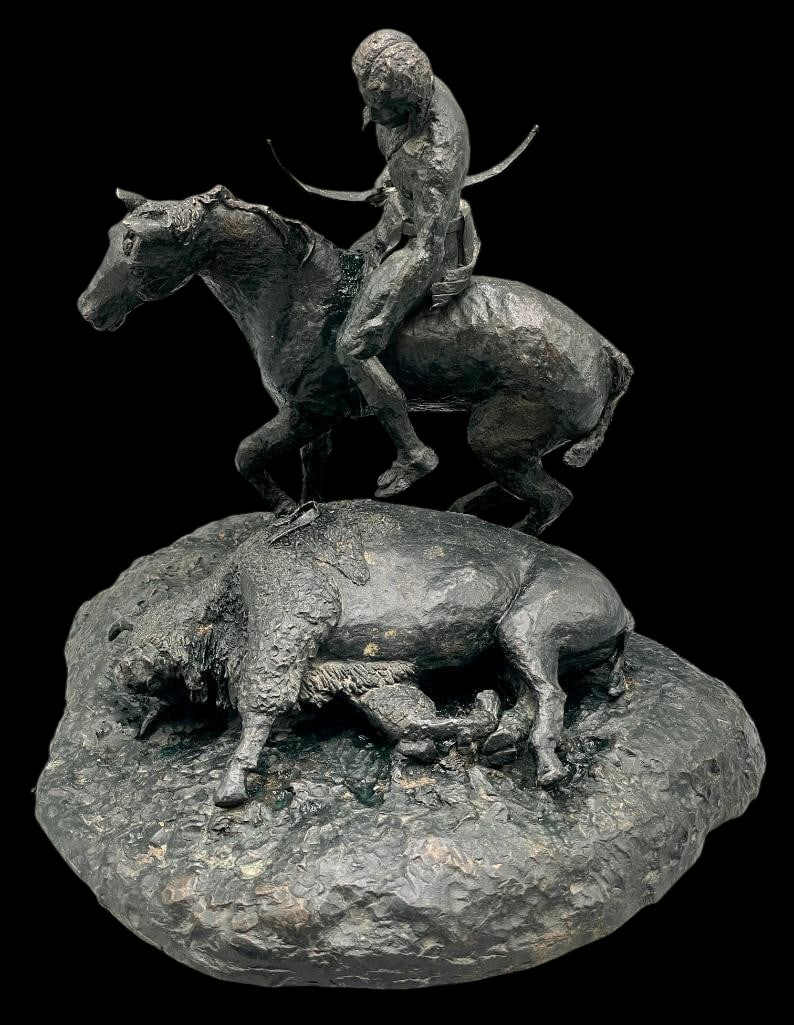 Buffalo Hunt - Bronze Statue by William (1 of 17)
