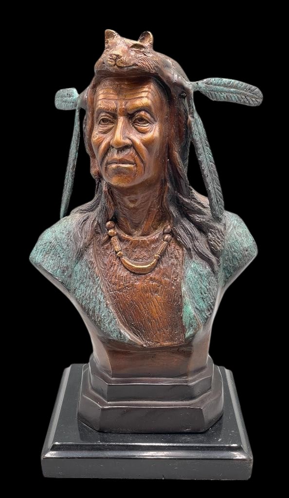 Indian Bust - An After C.M. Russell Bronze Statue (1 of 17)