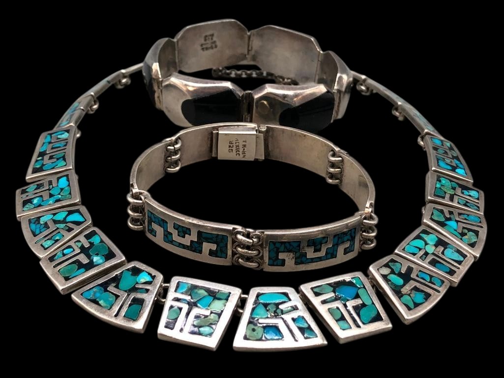 Sterling Silver Necklace With Two Bracelets - Mexico: Offered here for your consideration is a sterling silver necklace with two bracelets - Mexico. The necklace and one of the bracelets are each highlighted with links showcasing turquoise chip inlay