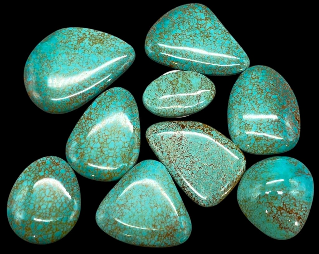 Approximately 260 Carats Of Green #8 Turquoise Cabochons (1 of 5)