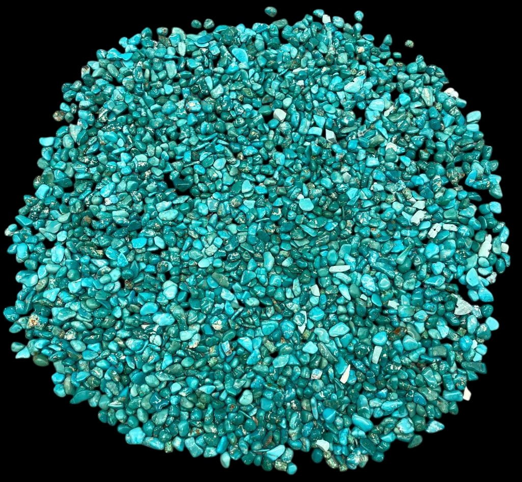 Approx 980 Grams or 4900 Carats Of Turquoise Nuggets: Offered here for your consideration are approx. 980 grams or 4900 carats of misc. turquoise nuggets. This lot includes polished nuggets in a variety of shapes and sizes. The colors range from light bl
