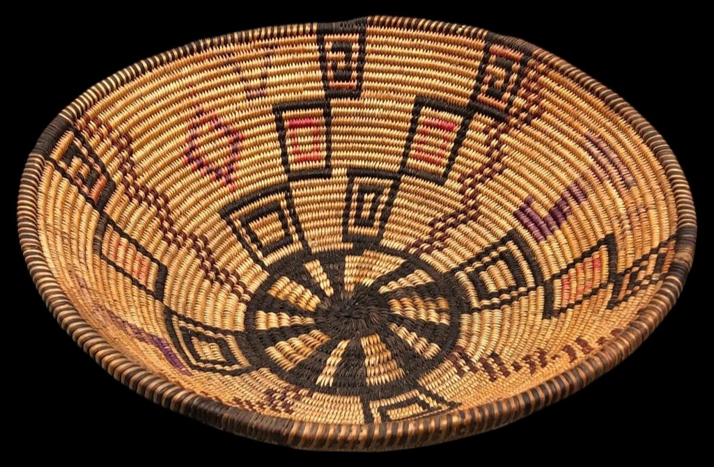 Polychrome Apache Basket (1 of 9)