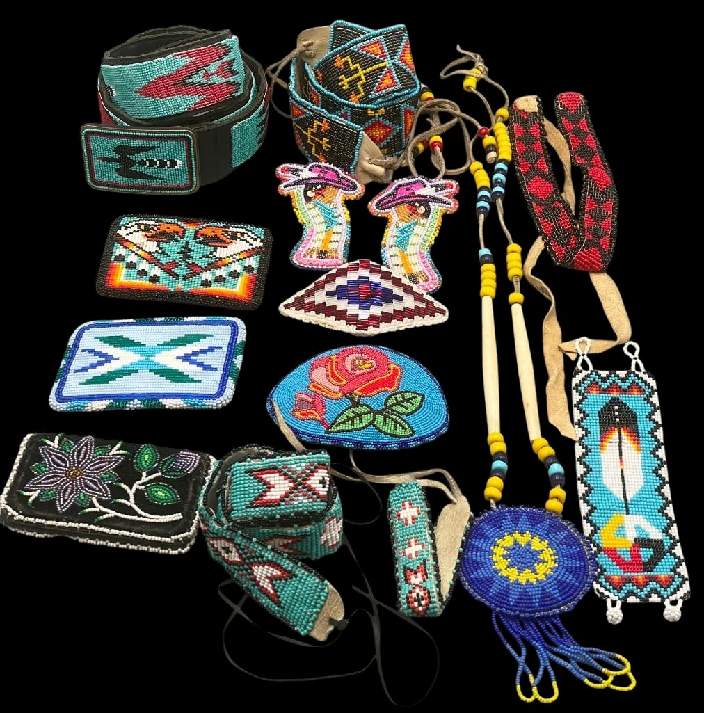 Group Of Miscellaneous Beaded Items (1 of 17)