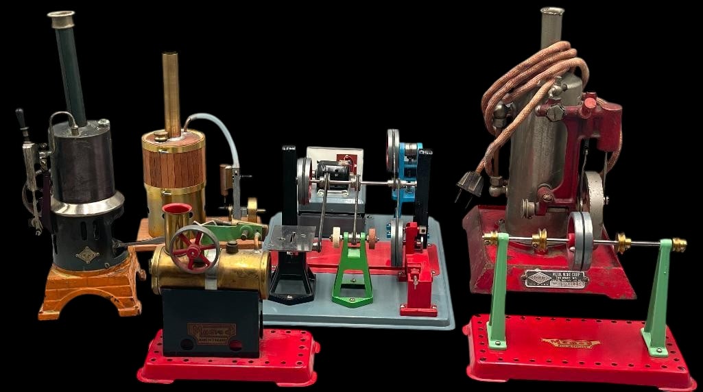 Group Of Antique to Vintage Steam Engine Toys: Offered here for your consideration is a group of antique to vintage steam engine toys. These steam toys were produced as educational and mechanical demonstration models and were designed to operate u