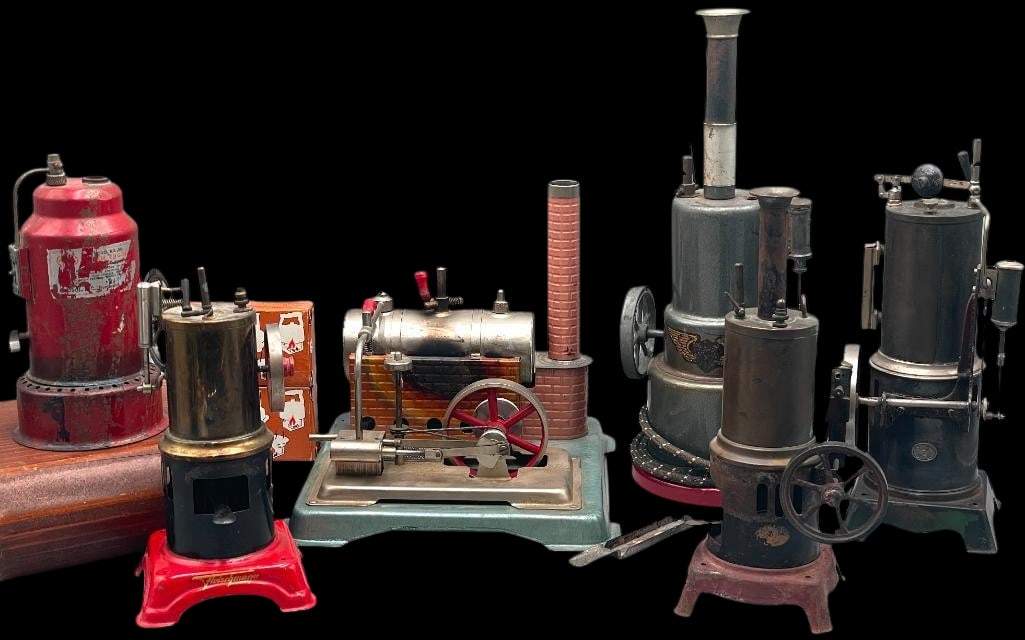 Group Of Antique to Vintage Steam Engine Toys: Offered here for your consideration is a group of antique to vintage steam engine toys. These steam toys were produced as educational and mechanical demonstration models and were designed to operate u