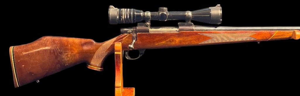 Vanguard 7mm Remington Magnum Hunting Rifle with Scope by Weatherby (1 of 17)