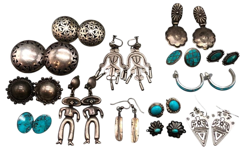 Group Of Sterling Silver Earrings - Clip Ons, Posts And Hooks: Offered here for your consideration is a group of sterling silver earrings - clip ons, posts and hooks. Included are 13 pairs of earrings in a variety of designs. Styles feature turquoise inlay, turqu