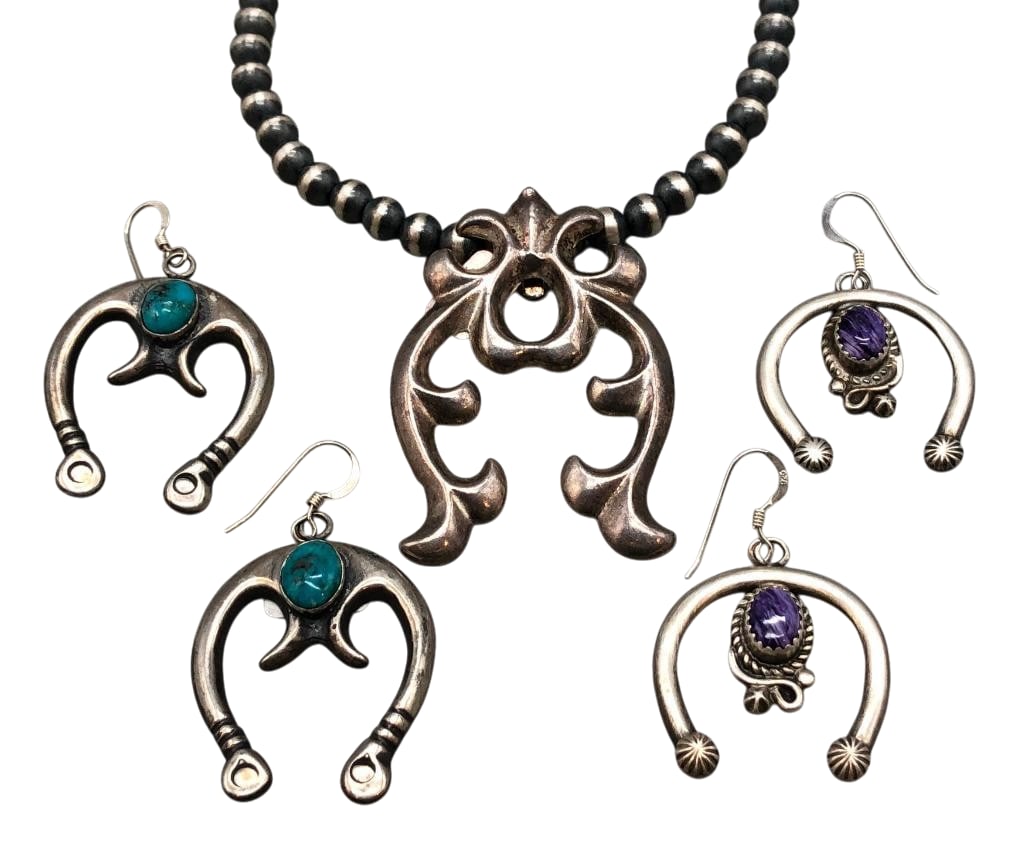 Sterling Silver Naja Theme Necklace And Two Pair Of Earrings: Offered here for your consideration is a sterling silver naja theme theme necklace and two pairs of earrings. The necklace features a cast naja that hangs from a strand of sterling silver beads strung