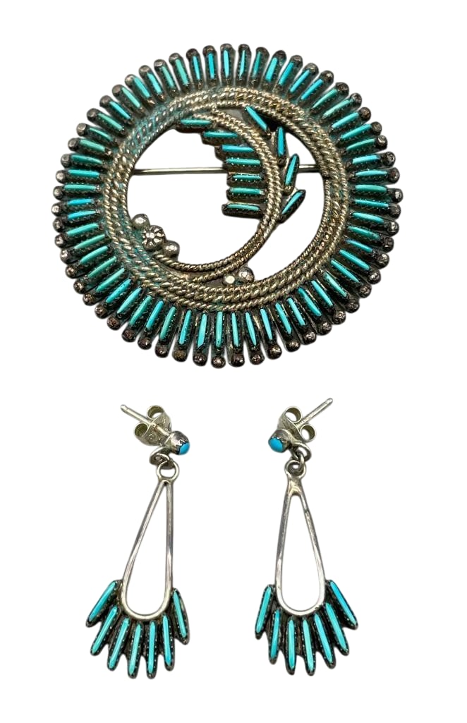 Vintage Zuni Needlepoint Turquoise And Sterling Silver Pin/Pendant And Earrings (1 of 9)
