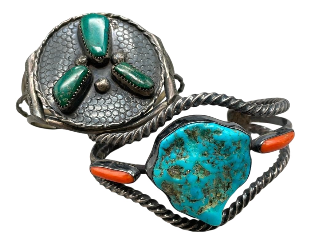 Two Vintage Turquoise And Sterling Silver Bracelets (1 of 12)