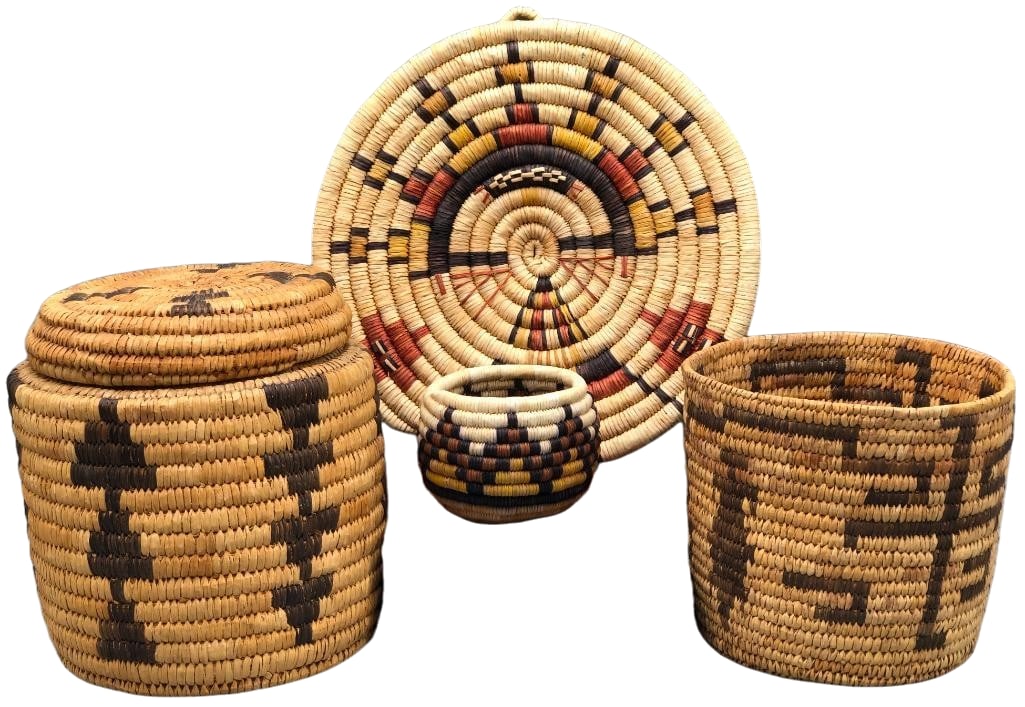 Group Of Two Hopi And Two Tohono O'odham Baskets (1 of 9)