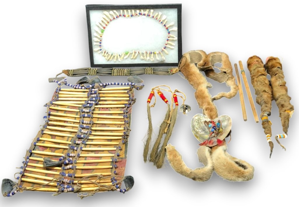 Vintage Breast Plate, Choker, Elk Ivory Necklace And Other Pow Wow Style Accessories (1 of 9)