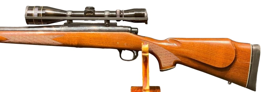 Remington Model 700 BDL Rifle 7mm Magnum Rifle With Leupold Scope (1 of 15)