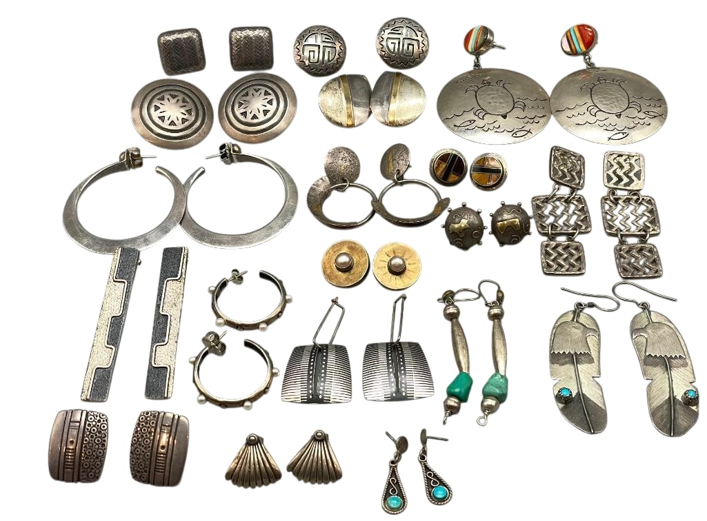 19 Pair Of Miscellaneous Sterling Silver Earrings (1 of 15)