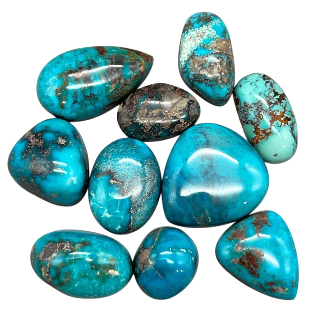 Approximately 100 Carats Of Bisbee Turquoise Cabochons: Offered here for your consideration are approximately 100 carats of Bisbee turquoise cabochons. There are cut and polished turquoise cabochons in a variety of sizes and shapes. The Bisbee mine is one 