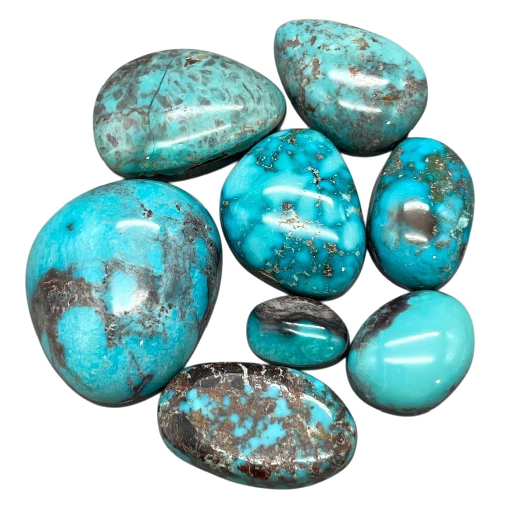 Approximately 100 Carats Of Bisbee Turquoise Cabochons: Offered here for your consideration are approximately 100 carats of Bisbee turquoise cabochons. There are cut and polished turquoise cabochons in a variety of sizes and shapes. The Bisbee mine is one 