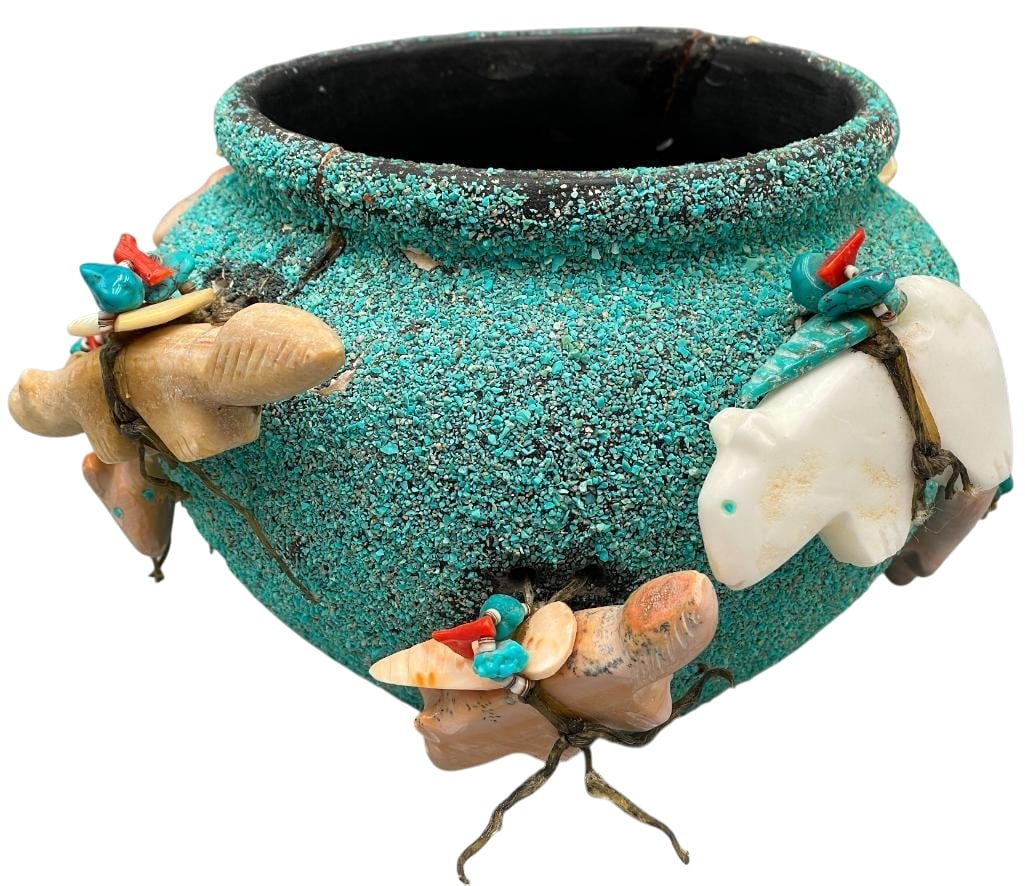 Vintage Zuni Fetish Pot (1 of 13)
