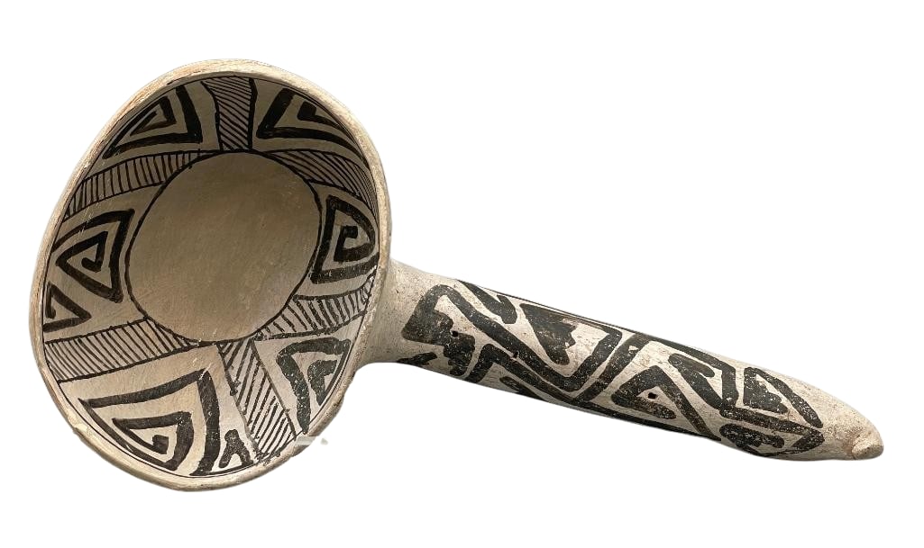 Prehistoric Anasazi Pottery Ladle: Offered here for your consideration is a prehistoric Anasazi pottery ladle. It was produced by the ancestral Pueblo, AKA the Anasazi, between about 1150 A.D. through about 1350 A.D.. It features a sha
