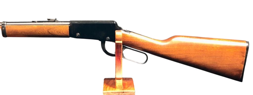 Henry Lever Action .22 Cal SLR: Offered here for your consideration is a Henry lever action rifle which shoots .22 Short, Long or Long Rifle. It features a walnut stock, tubular magazine, blued finish and is equipped with factory ir