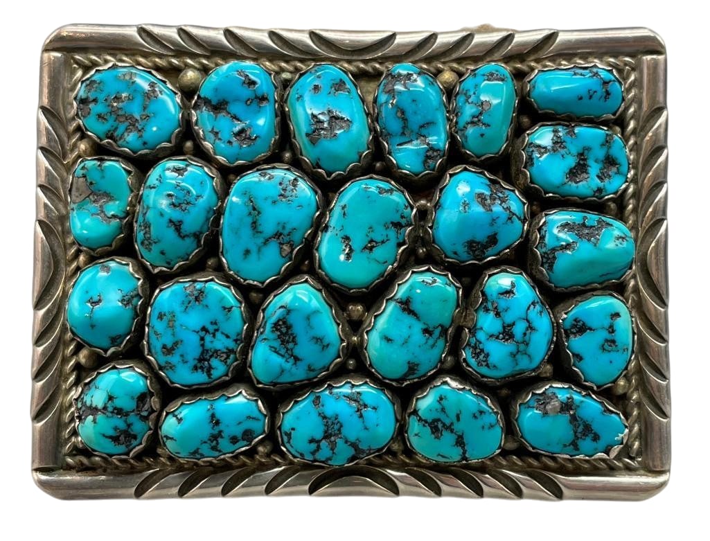 Turquoise Cluster Sterling Silver Buckle By E. Spencer: Offered here for your consideration is a sterling silver buckle by E. Spencer. This piece features a cluster of turquoise cabochons set in scalloped silver bezels accented with silver dots, twisted wi