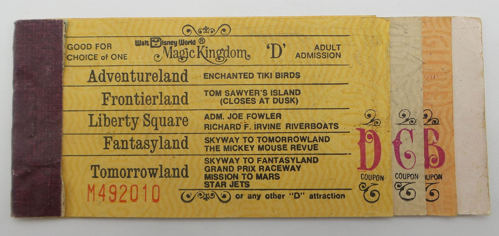Vintage 1970s WALT DISNEY WORLD Magic Kingdom Ticket Book (1 of 8)
