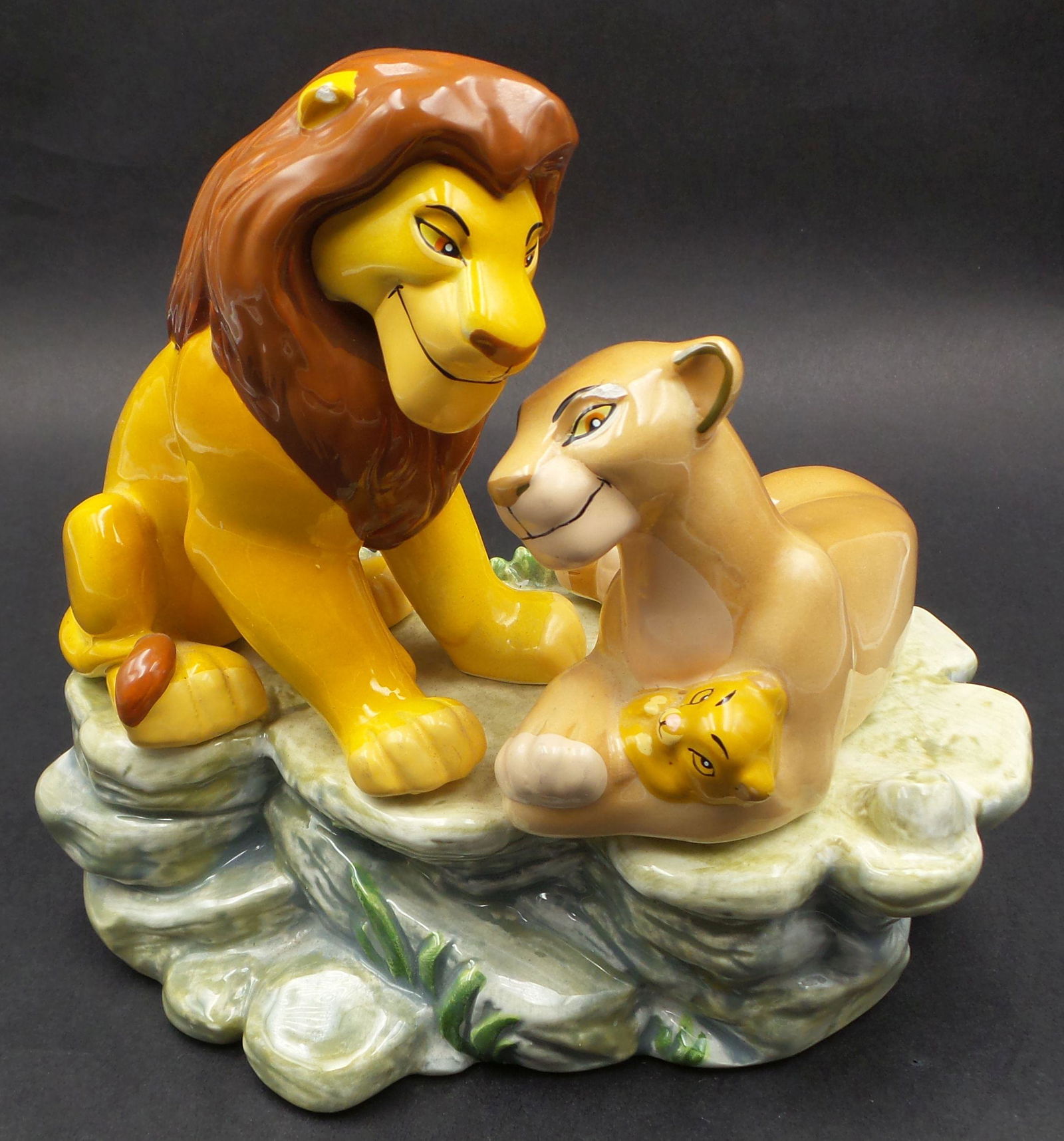 Vintage SCHMID Disney The Lion King Porcelain Figurine /w Music Box (1 of 11)