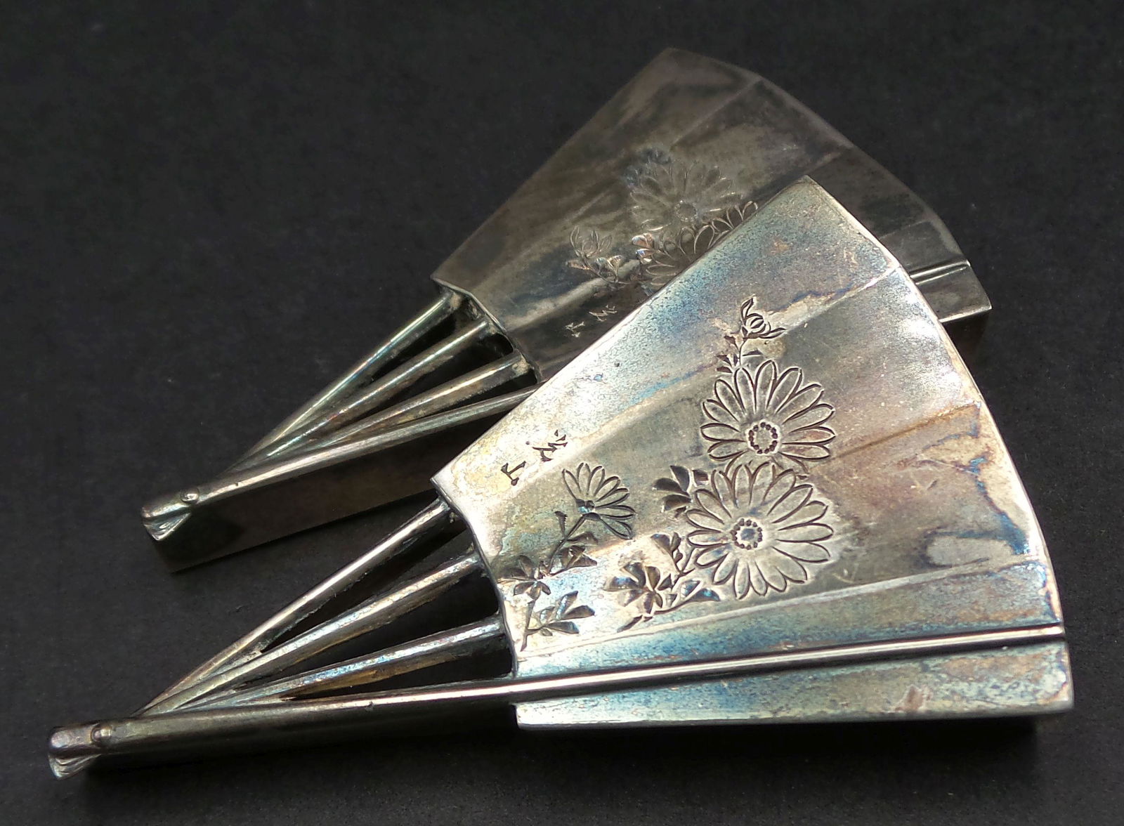 Vintage Japanese Sterling Silver "Folding Fan" Salt & Pepper Shakers (1 of 4)