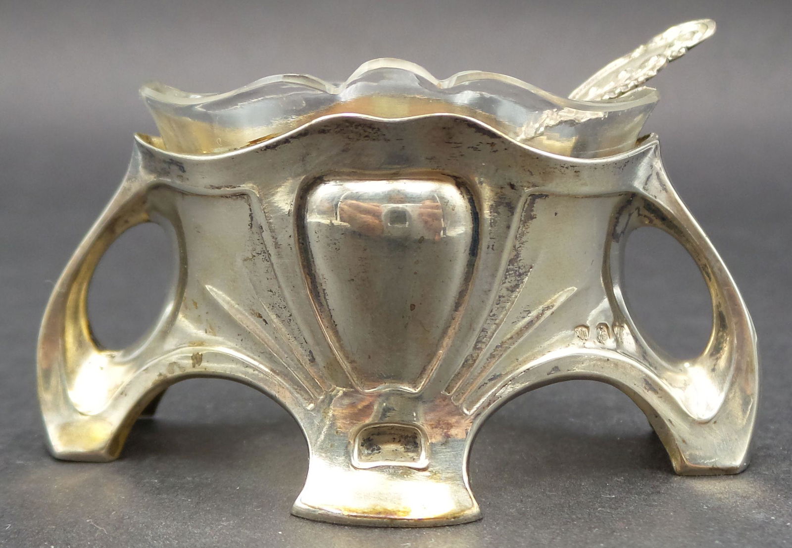 Antique ca. 1910 Art Nouveau German 800 Silver Salt Cellar /w Glass Insert (1 of 14)