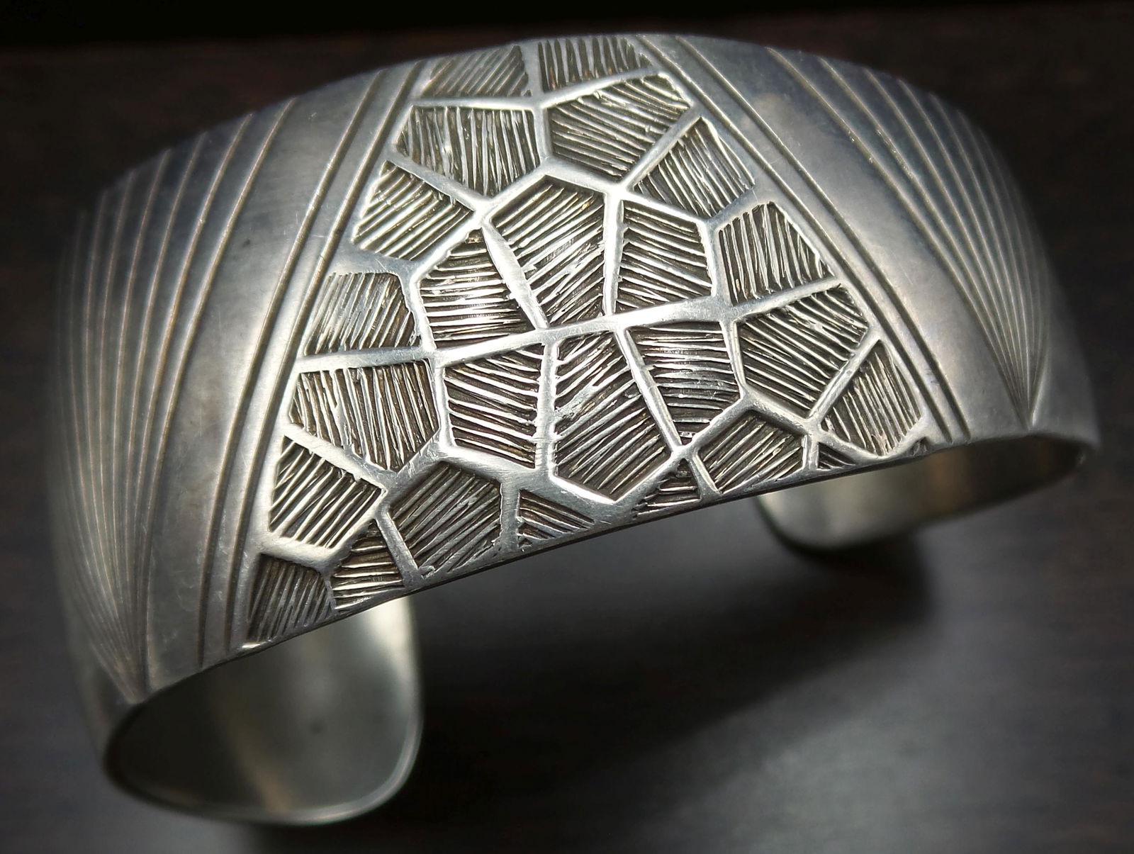 Vintage ALICE MC SHIRLEY Navajo Native American Sterling Silver Bracelet (1 of 8)