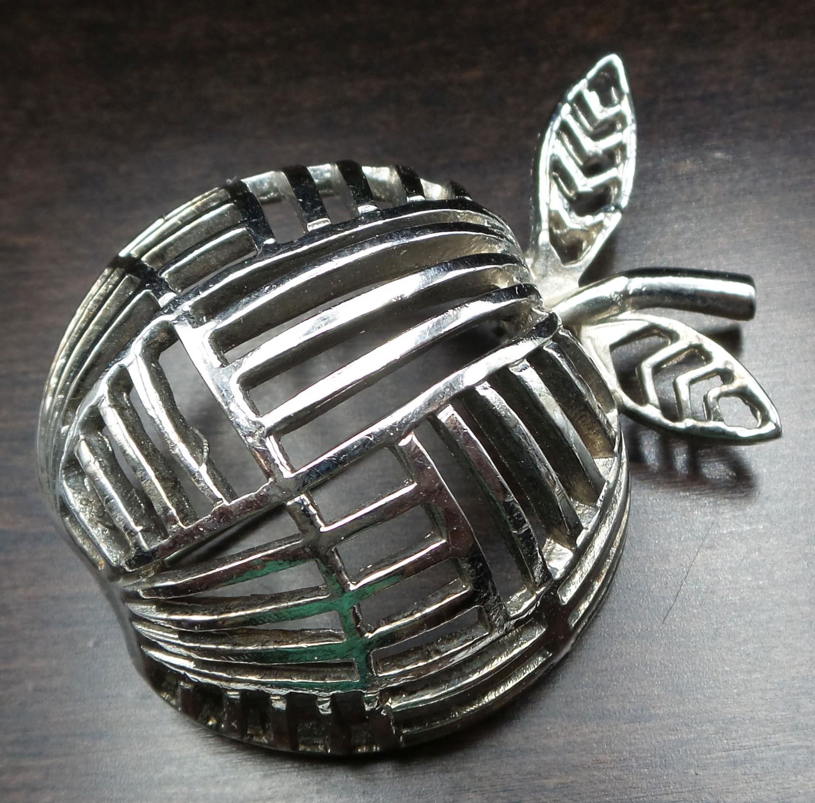 Vintage CORO Costume Jewelry Silvertone Apple Brooch: Great piece. Measures approx. 1 7/8" long x 1 3/8" wide and weighs ca. 13.9 grams. Very good vintage condition with no damage and only minor wear. Signed on the reverse.