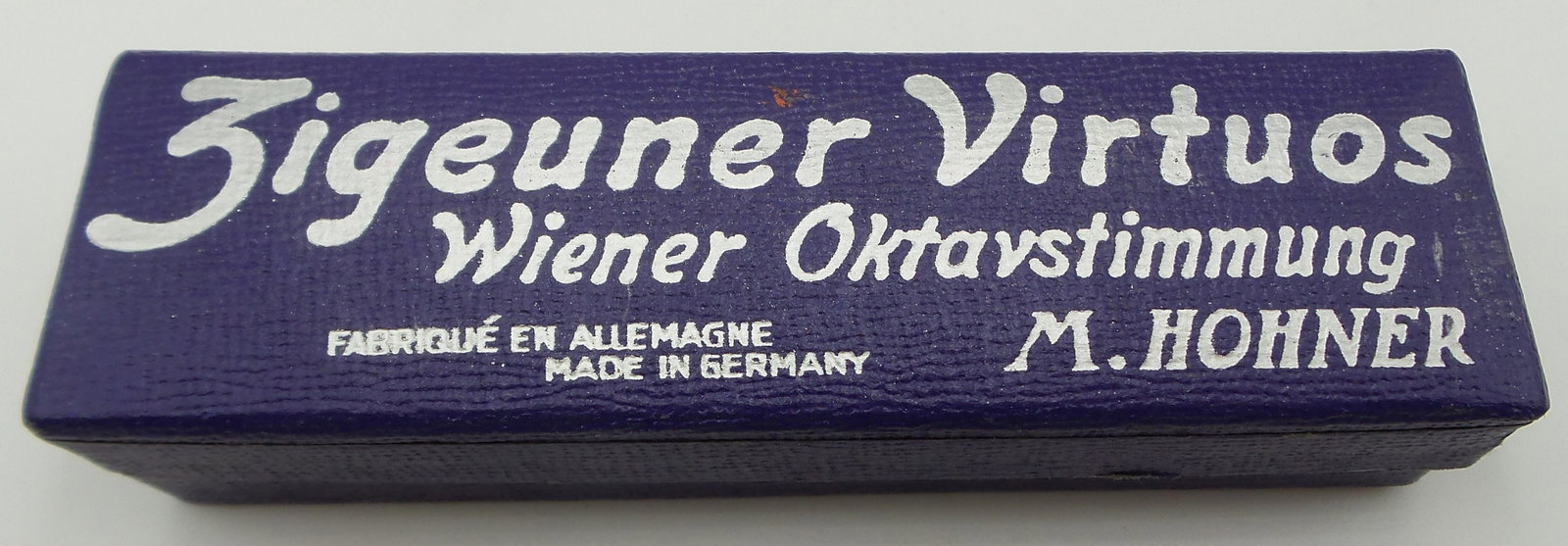 Vintage 1930s HOHNER Germany "Zigeuner Virtuos" Harmonica: Box measures 5" long x 1 3/8" wide x 1 1/8" high. Very good vintage condition.
