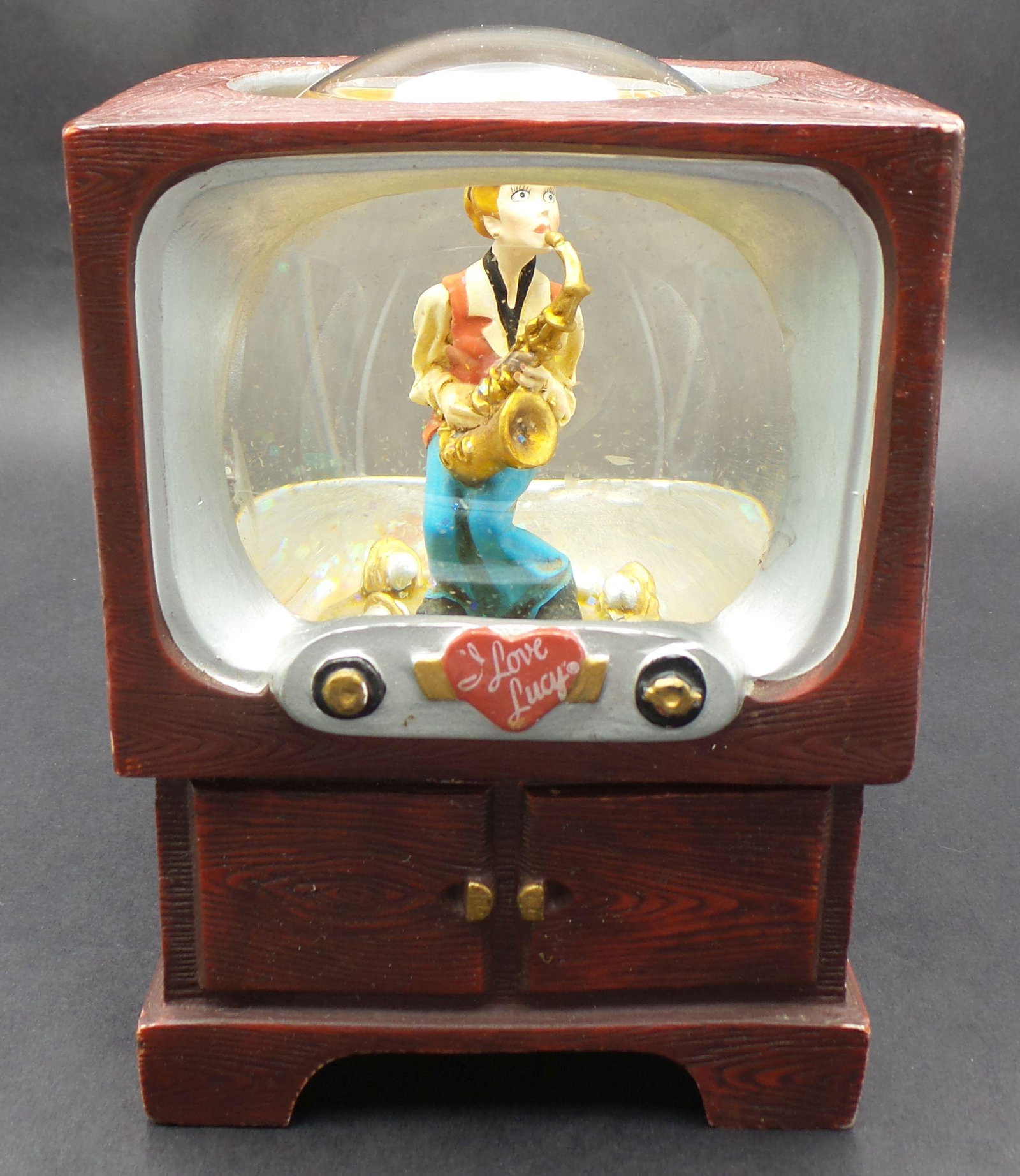 Vintage VANDOR I LOVE LUCY Limited Edition Snowglobe & Music Box: Good vintage condition. Music box and snow globe work. Measures approx. 5 1/2" high x 4" wide x 4" deep.