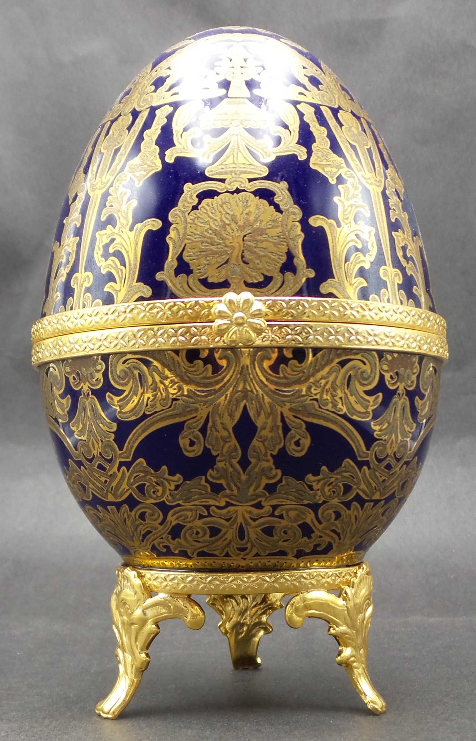 Vintage Cobalt Blue Porcelain Egg Trinket Box /w Hand Painted Gold DÃ©cor & Brass Applications (1 of 8)
