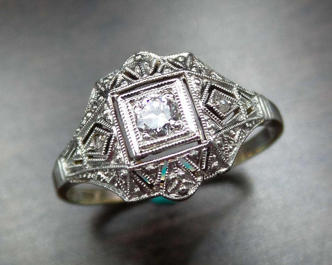 Ca. 1930 Art Deco European 14K White Gold & Diamond Ring (1 of 6)