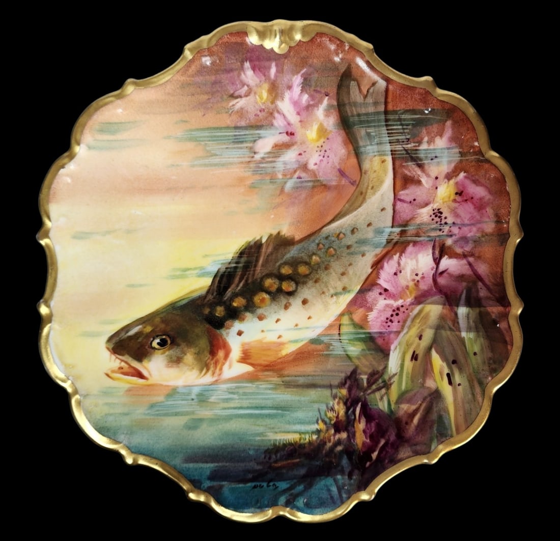 Antique Handpainted LIMOGES France Porcelain Fish Plate: Masterfully handpainted piece, Limoges, France, ca. 1900. Very good antique condition; no chips, cracks, or repairs; minor wear according to age. Measures approx. 13 1/4" in diameter. Signed by artist