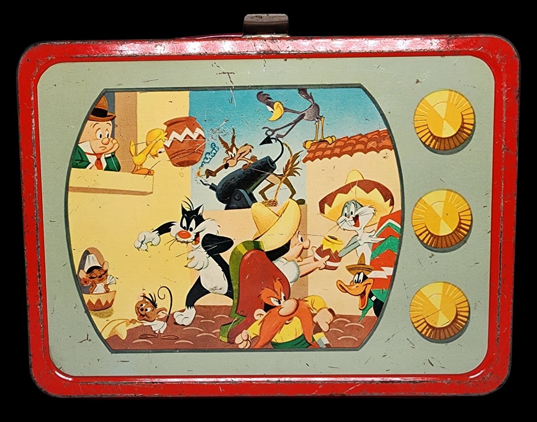 Vintage 1960s THERMOS Looney Tunes Lunch Box (1 of 7)
