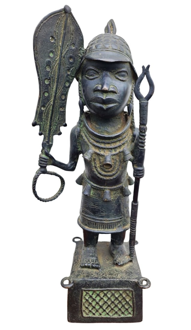 Stunning Antique 1800s Benin Africa Bronze Statue of a Fierce Warrior (1 of 8)