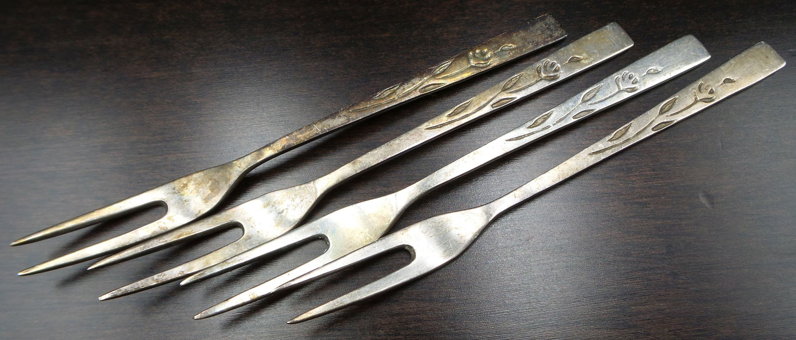 Set of 4 Vintage Mid-Century Taxco Mexico Sterling Silver Cocktail Forks (1 of 5)