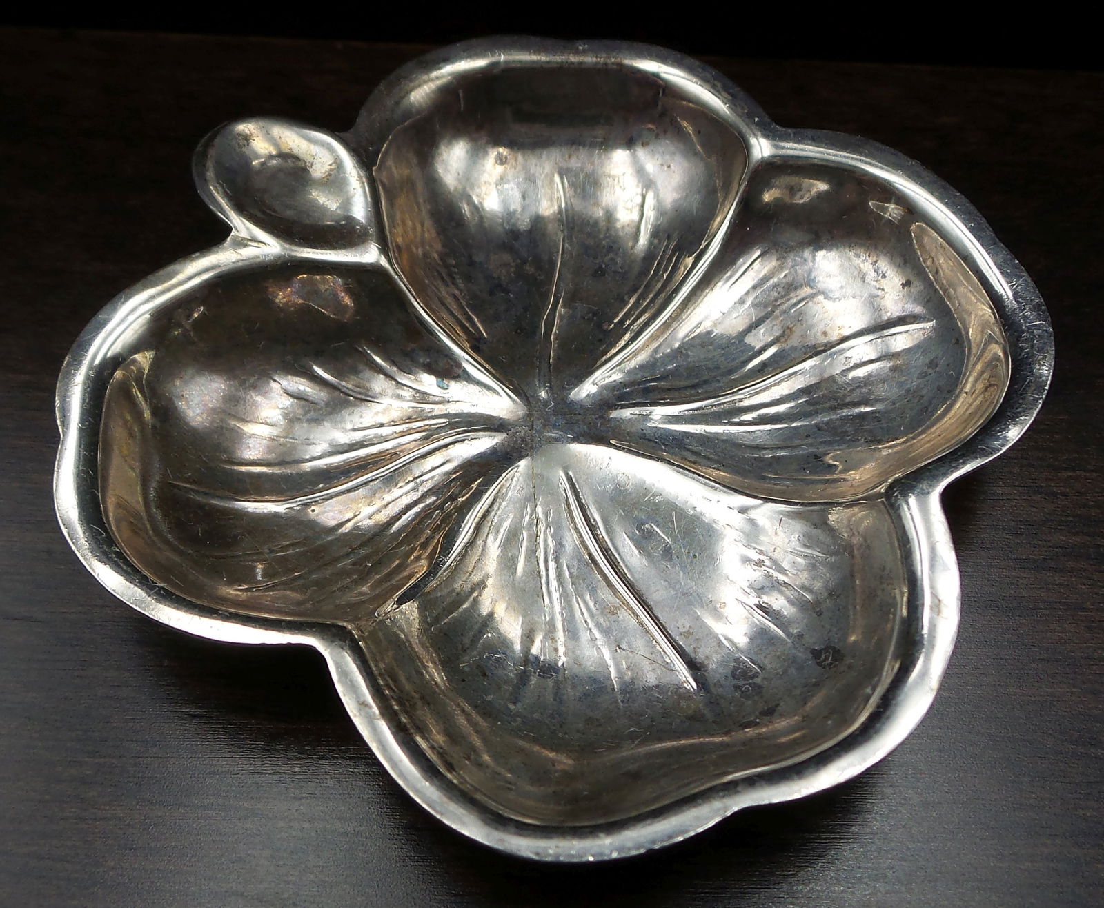 Vintage LENOX Sterling Silver 4-leaf clover nut dish (1 of 6)