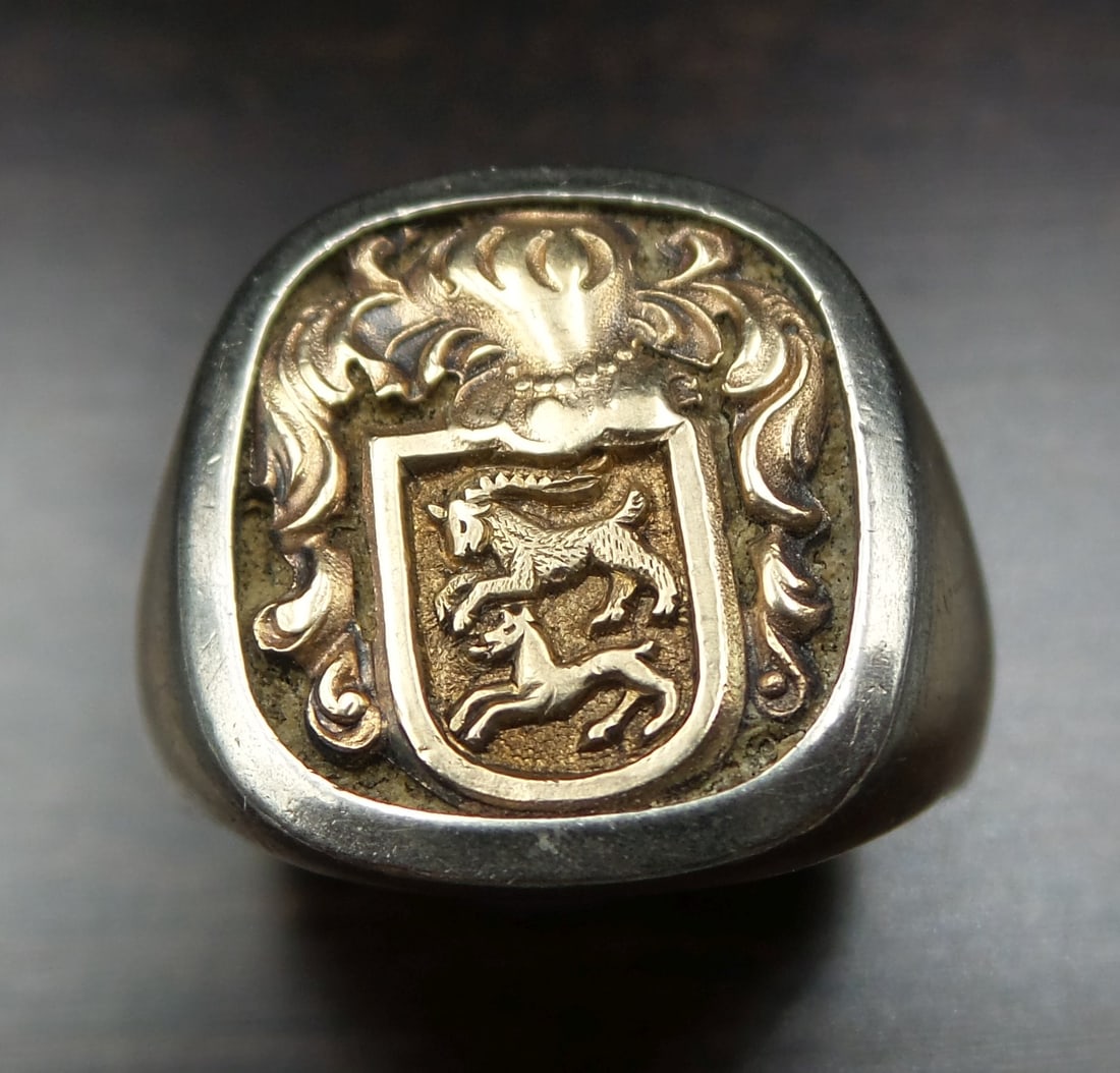 Antique European 8K Gold Aristocratic Seal / Signet Ring (1 of 5)
