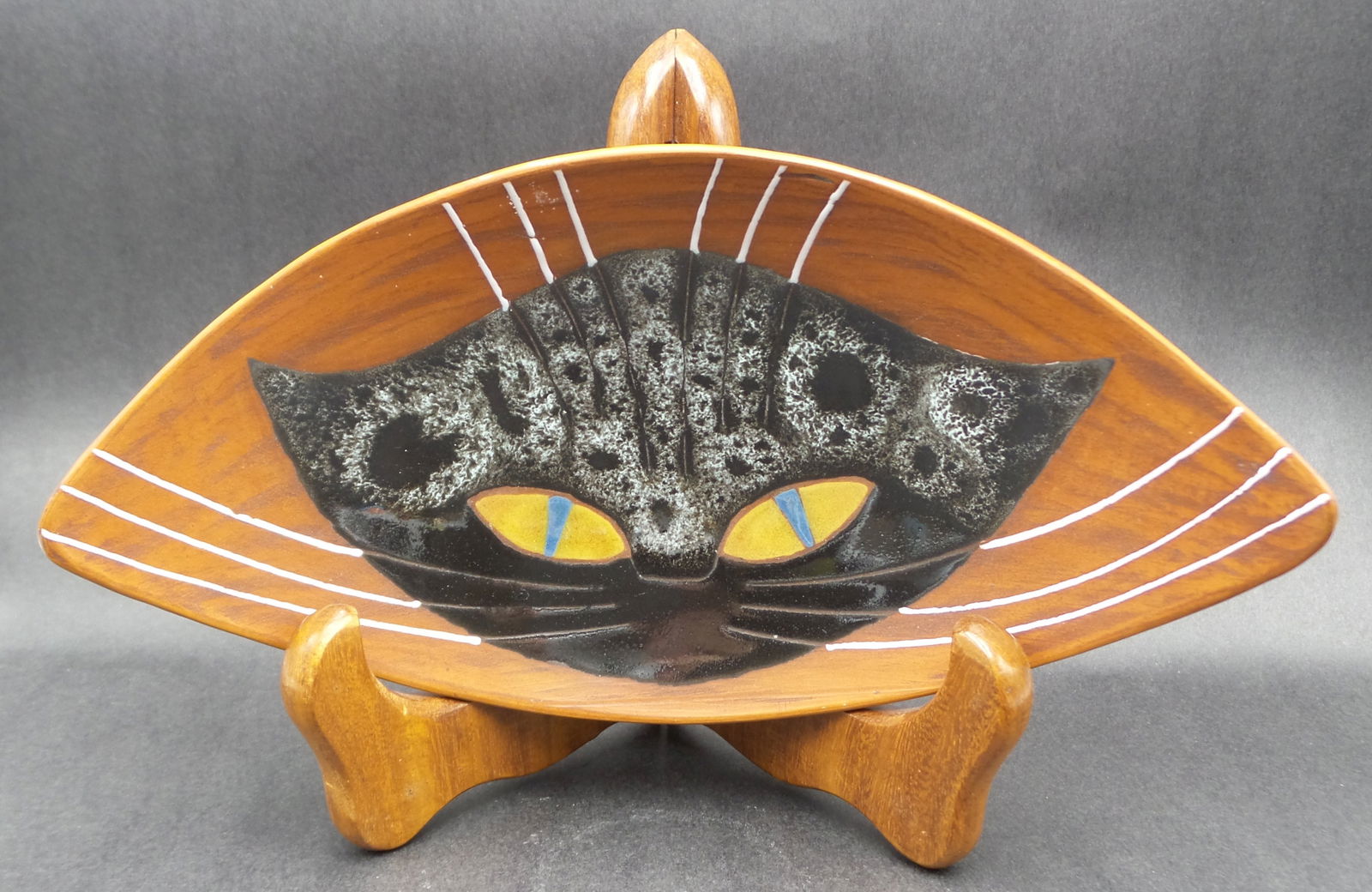 Rare Mid-Century BERG Denmark Handmade Ceramic Cat Bowl (1 of 9)