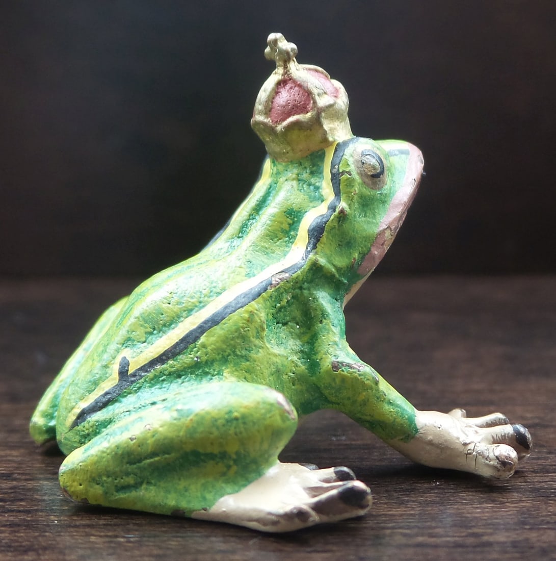 Antique FRITZ BERMANN Austria Cold Painted Bronze Frog King Figurine (1 of 7)