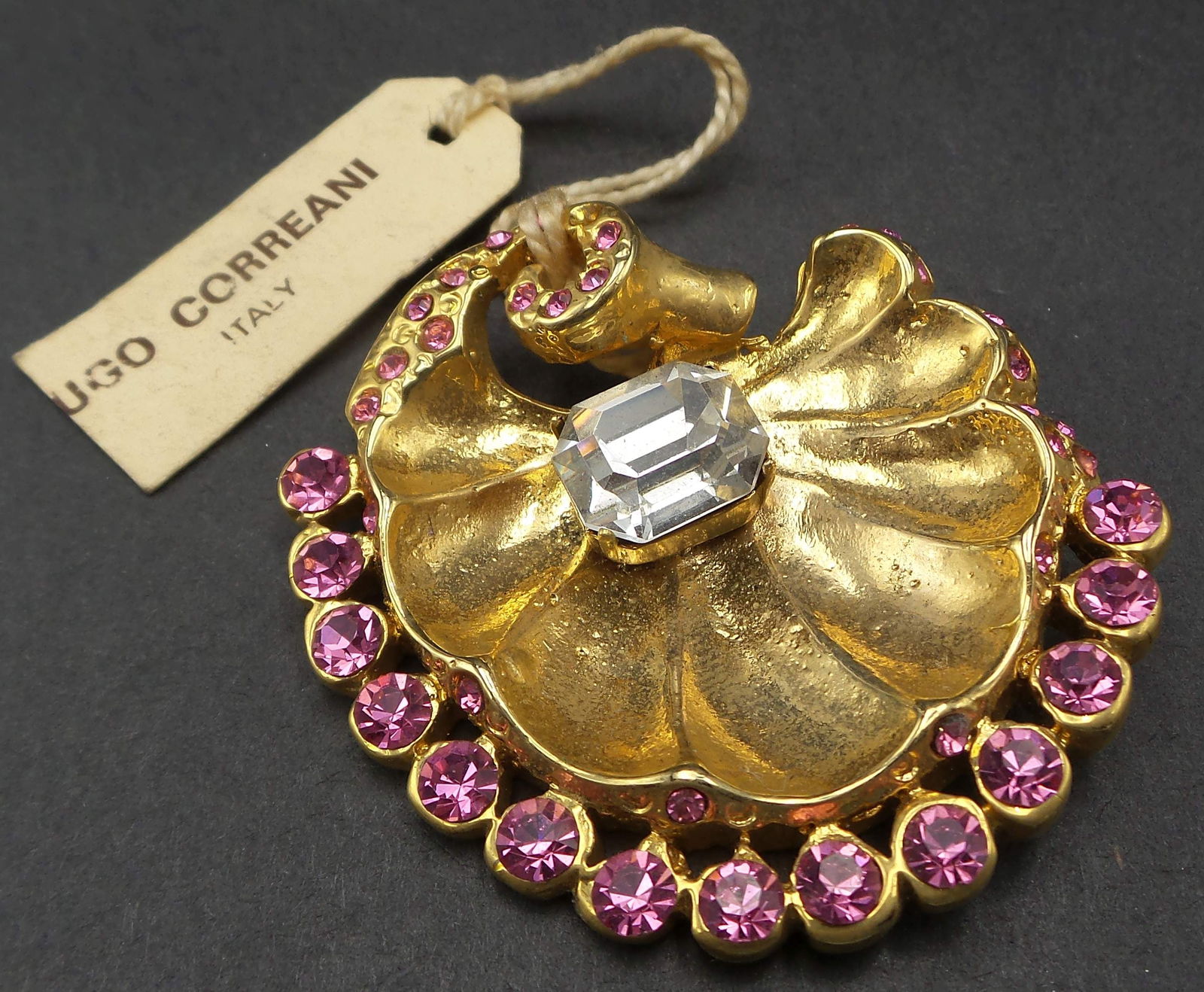 Rare Vintage UGO CORREANI Italy Goldtone Metal & Rhinestone Costume Jewelry Brooch (1 of 6)